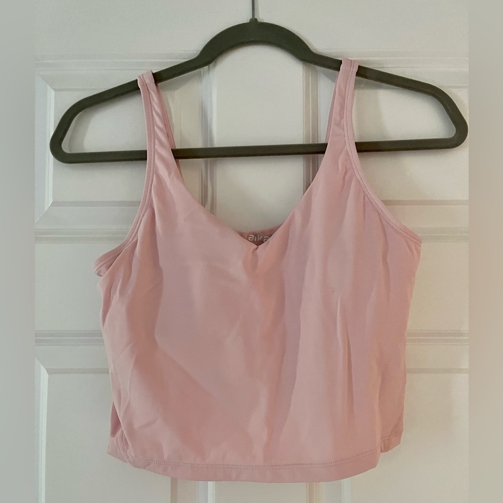 Women’s Crop Workout Vneck Light Pink Top